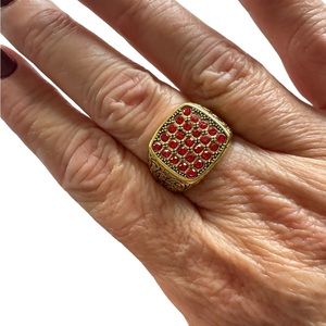 Vintage Gold Ring with Multiple Red Rhinestones